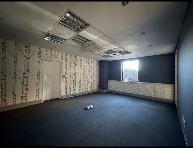 311M² OFFICE TO LET IN SANDTON CENTRAL